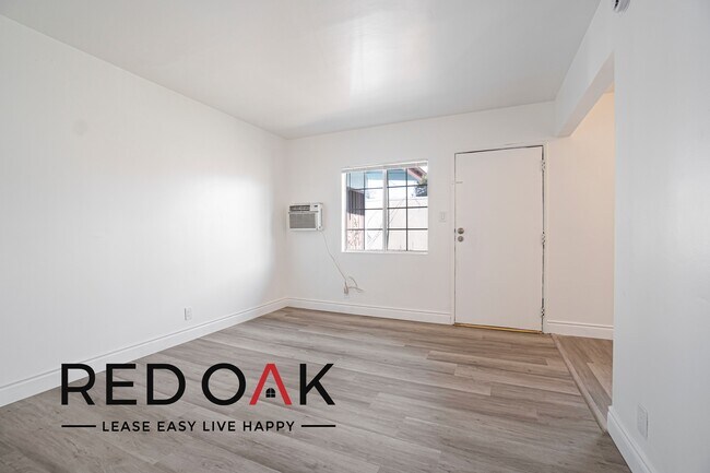 Photo - Beautiful One Bedroom with Spacious Rooms,... Unidad 5