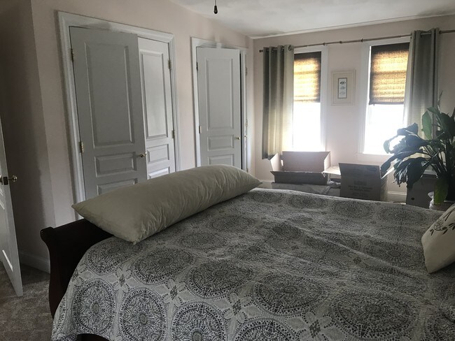 bedroom - 182 Palmer St Unit 1