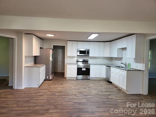 Photo - 108 Georgia Belle Ave