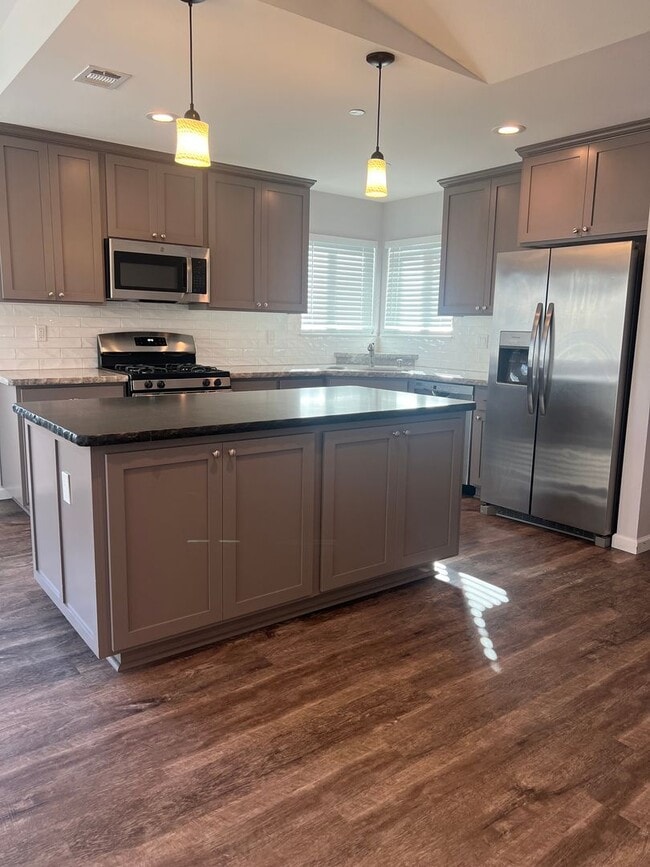 Photo - 3 Bedroom home in Candlewood Estates