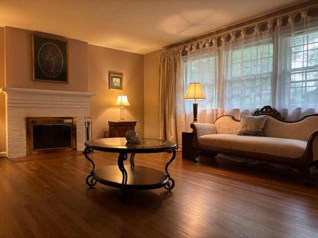 Photo - 1913 Courtland Rd