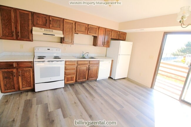 Kitchen - 50 Almadin Ln Unit #2