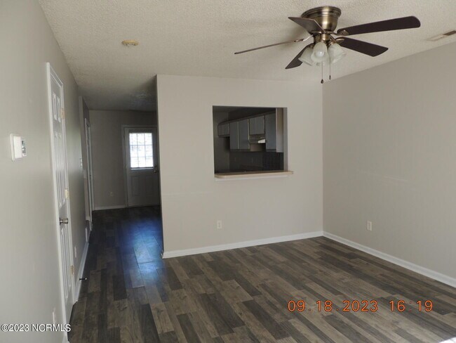 Photo - 1212 Pueblo Dr