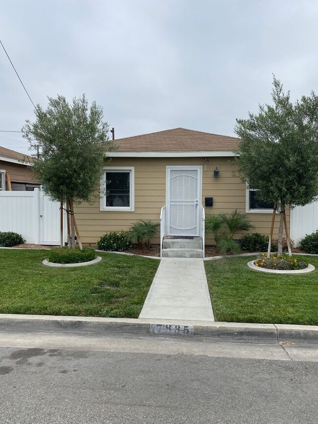 Building Photo - 7825 8th St Unit 7835