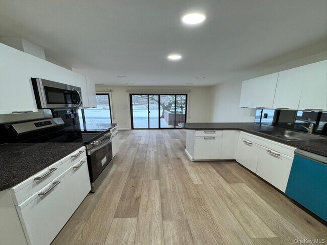 Photo - 80 Northgate Cir