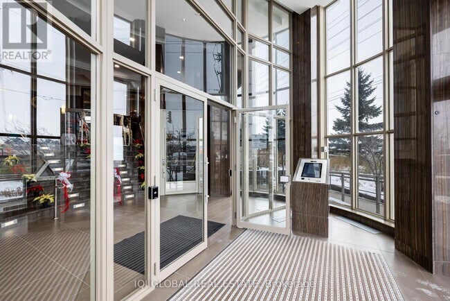 Photo - 2480 Prince Michael Drive Unité 221