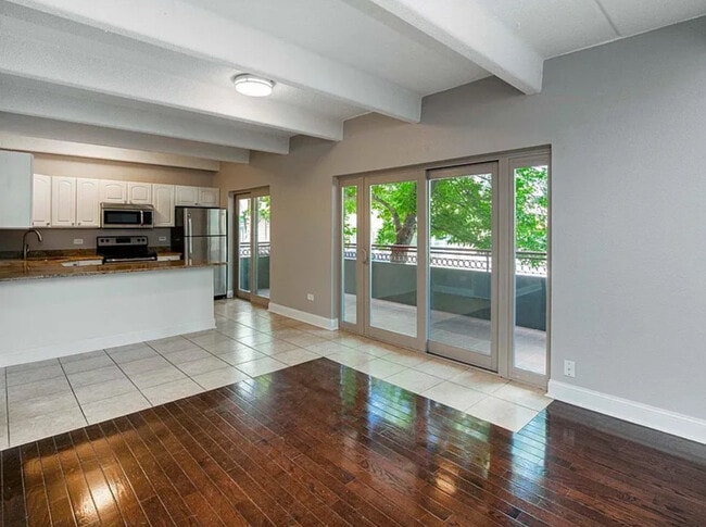 Photo - 1441 N Humboldt St Unidad #104