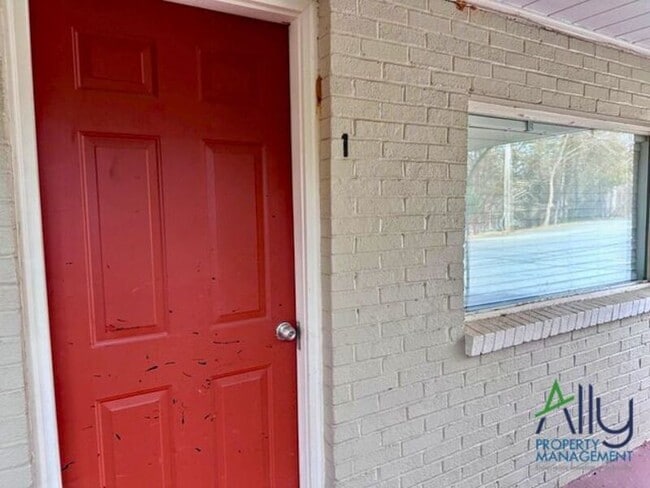 Building Photo - 638 Ivy Hill Ln Unit 1 Rental