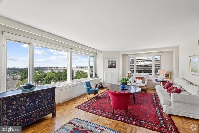 Building Photo - 2475 Virginia Ave NW Unit 822 Rental