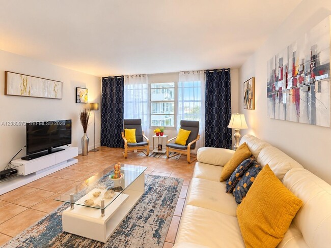 Photo - 5161 Collins Ave Unit 310