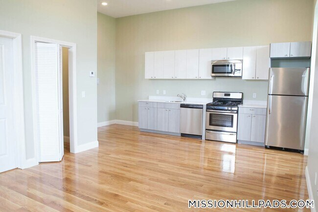 Building Photo - 409 Dudley St Rental