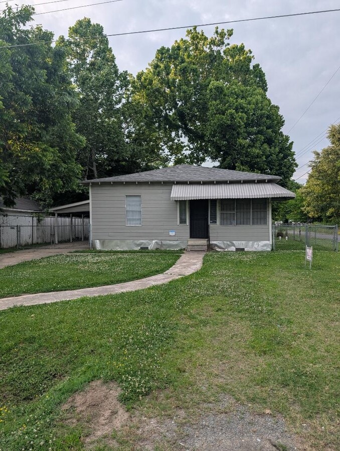 Photo - 2701 W 11th Ave