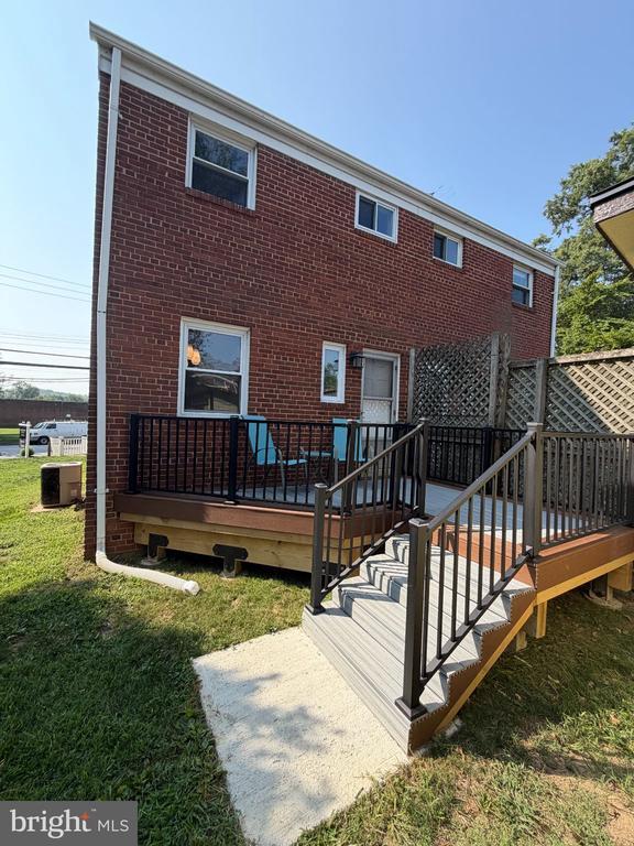 Photo - 113 S Gordon St