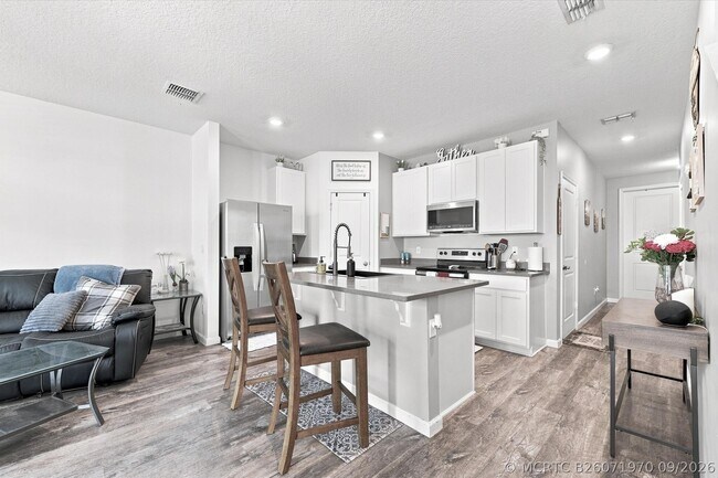 Photo - 6351 Sailpointe Ln