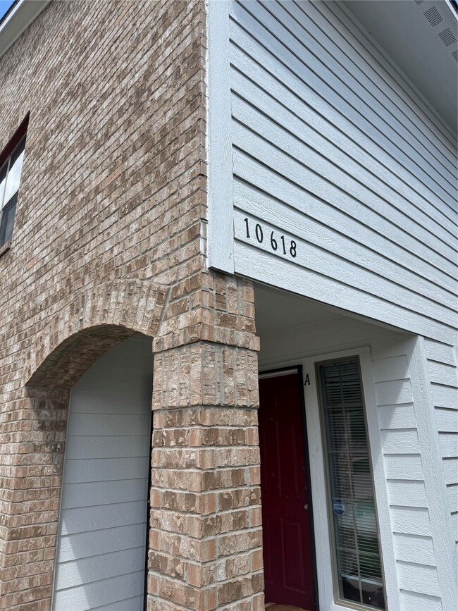 Photo - 10618 Pine Landing Dr Unit A