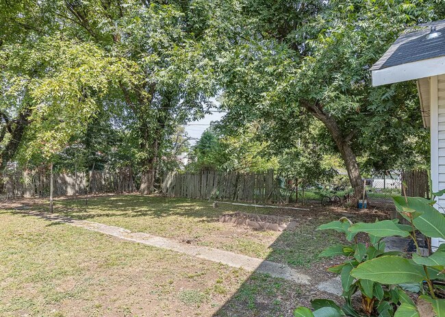 Photo - 666 E Gage Ave