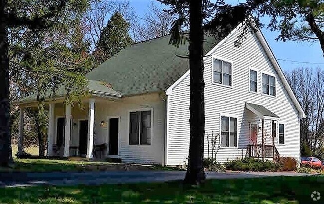 Building Photo - 50% Off First Month! Spacious 3BR Townhome...