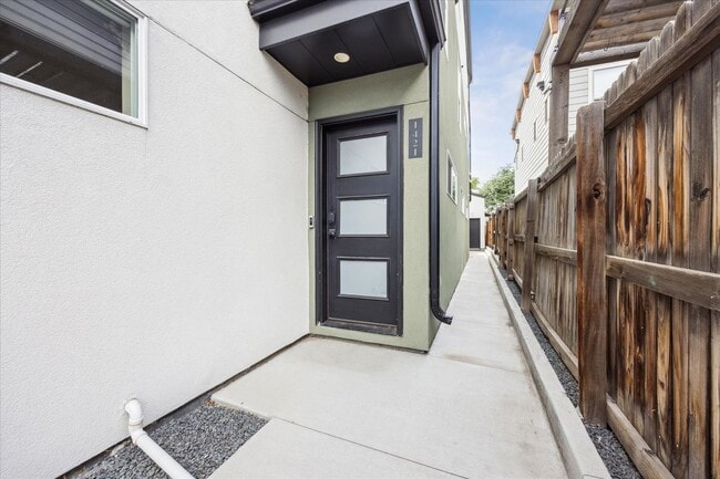 Photo - Upscale rear unit in the heart of Denver!