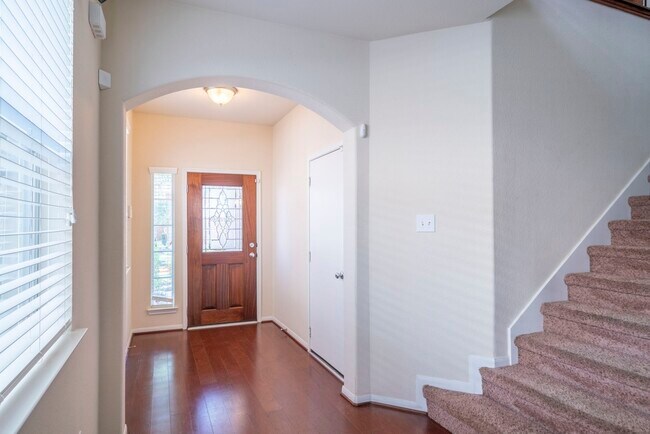 Photo - 3906 Waterford Ln