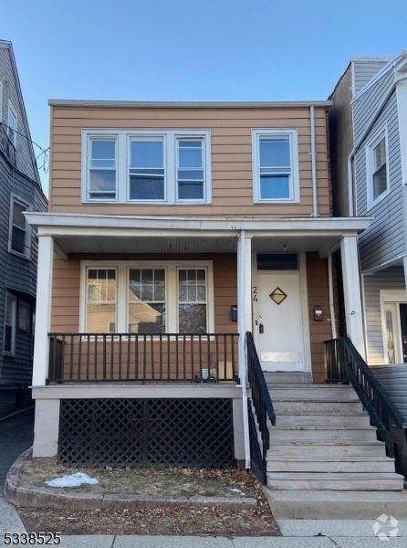 Building Photo - 24 Wheeler St Rental
