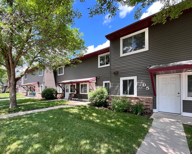 Building Photo - Sunrise Manor