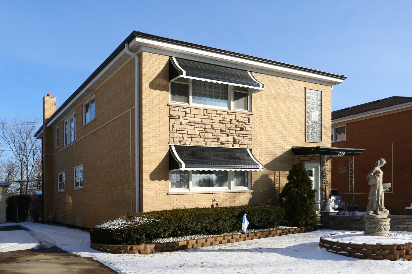 Photo - 239 S Hale St