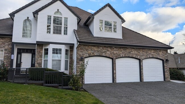 Photo - 450 NW Pacific Grove Dr