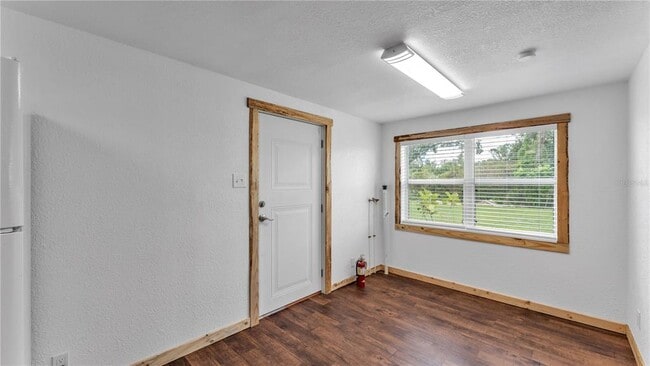 Photo - 809 W Canal St