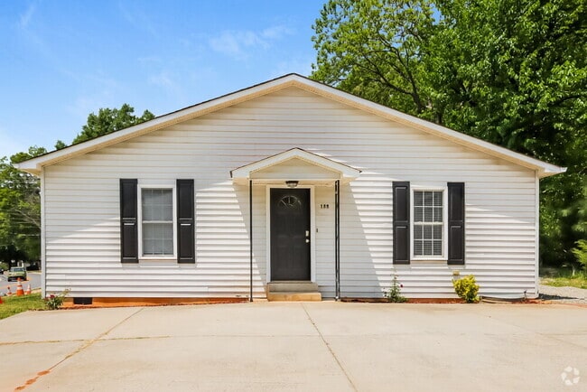 Building Photo - 127 S Sherrill St Rental