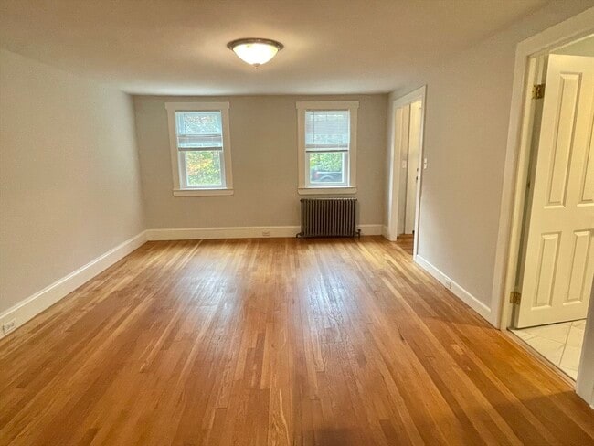 Photo - 206 Concord St