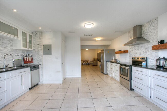 Photo - 7389 W 18th Ave