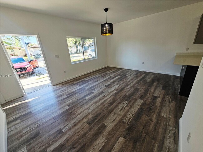 Photo - 127 NE 184th Terrace Unit 127