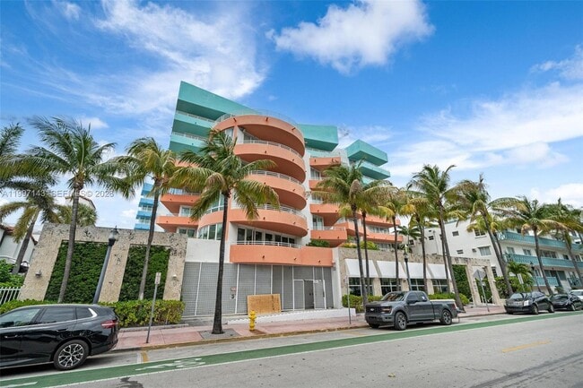 226 Ocean Dr Unit 8F