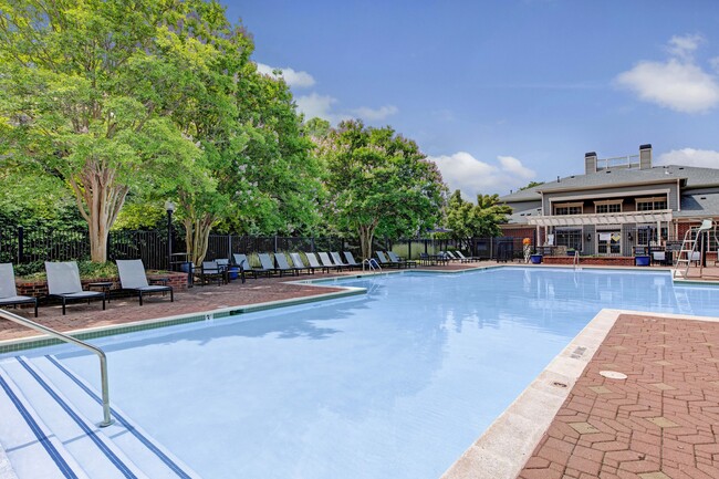 Woodway At Trinity Centre Apartments For Rent In Centreville, Va 