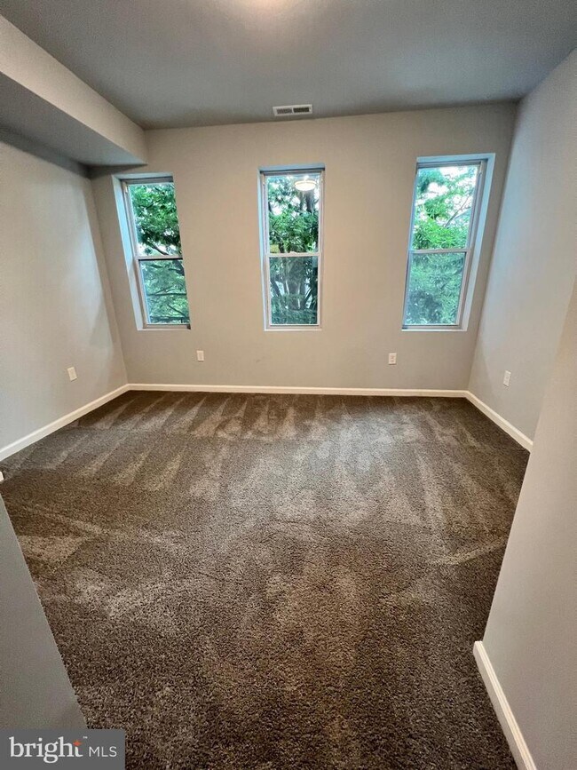 Photo - 1107 N Fulton Ave