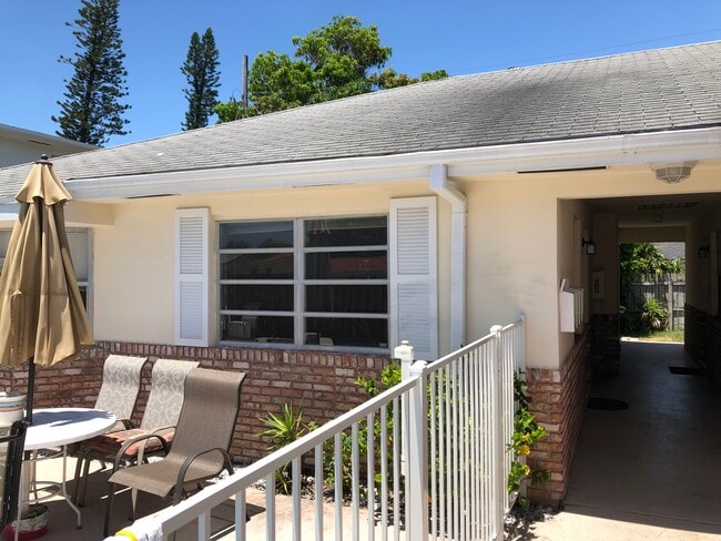 Fotografía del edificio - 5111 NE 18th Ave Unidad 1