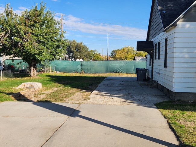 Photo - 2 bedroom with lots of space.