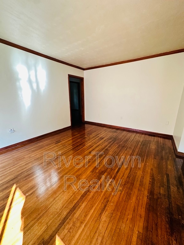 Photo - 1436 Whitney Ave