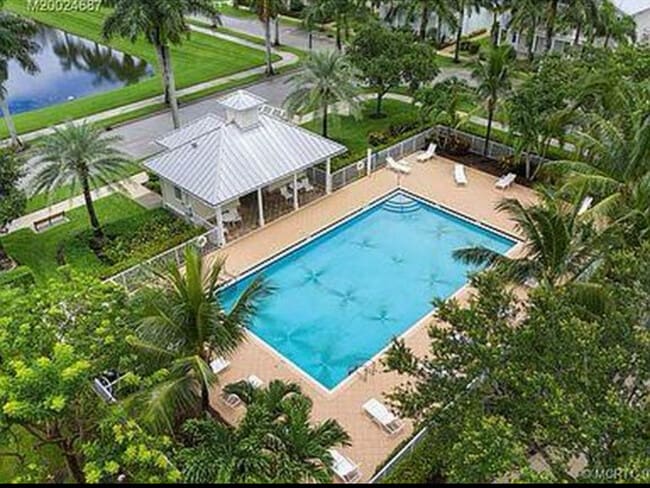 Photo - 3353 E Mallory Blvd