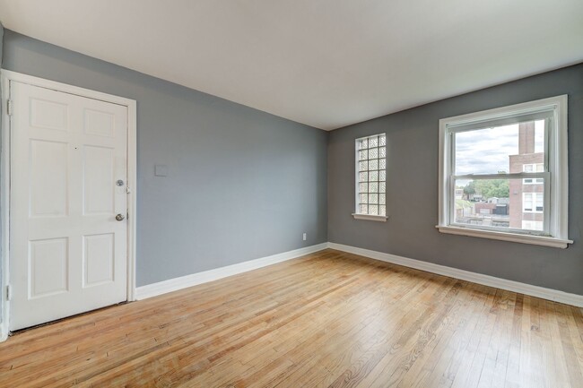 Photo - 4948-4948 Kemper Ave Unit 4946 Kemper Ave. - 2nd Floor