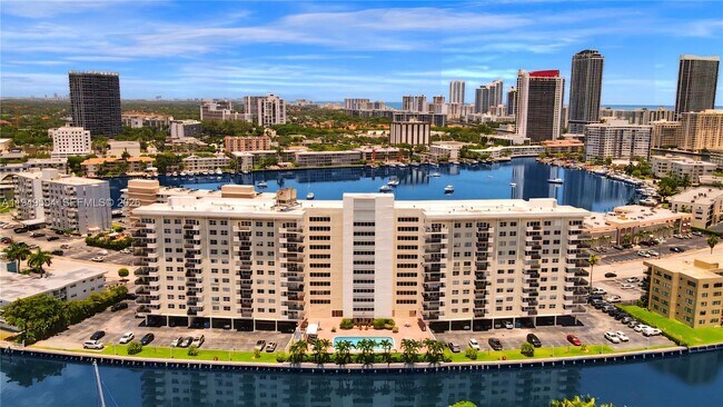 Photo - 401 Golden Isles Dr Unit 307