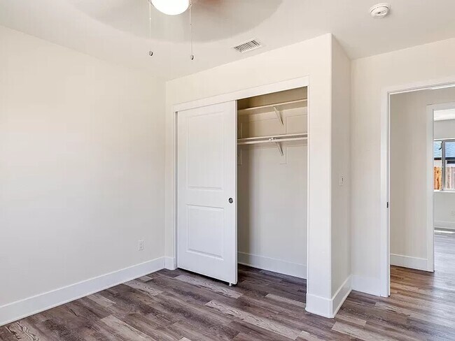 Photo - 9910 Karen Ave