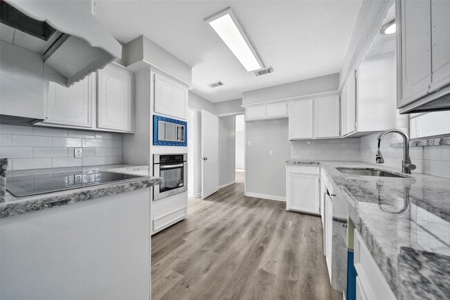 13426 Balcrest Dr