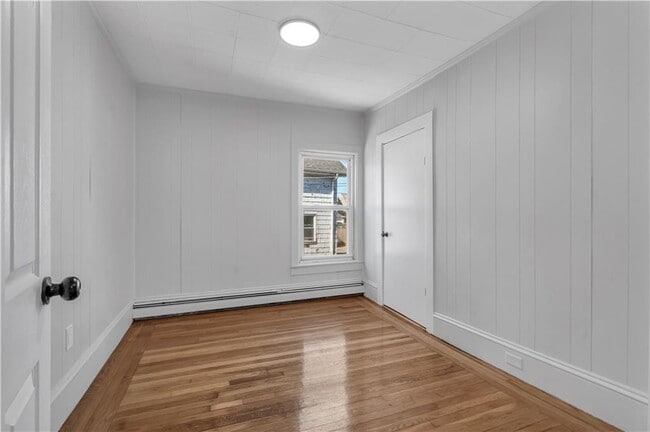 Photo - 415 Broad St