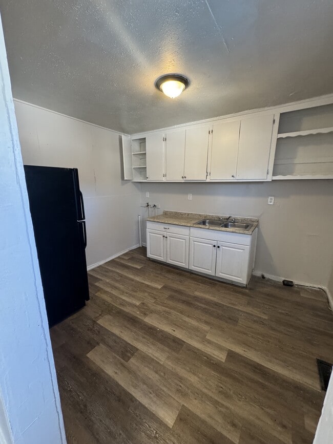 Photo - 1909 SE Pennsylvania Ave