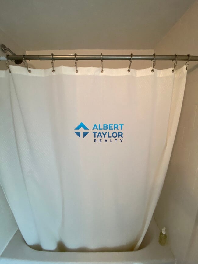 Photo - 339 Centre St Unit 3