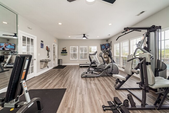 Photo - Lakes of Columbia