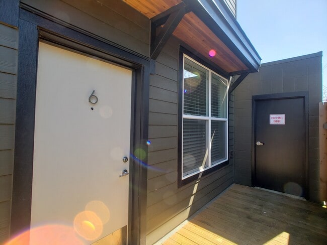 Photo - Eastbank Quarters