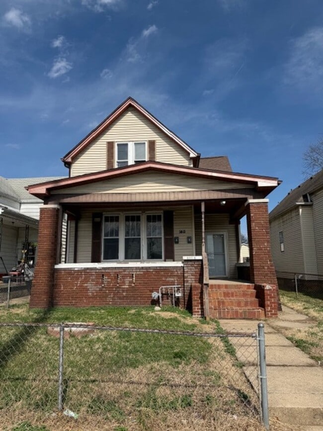 Building Photo - 1411 W Maryland St Unit A