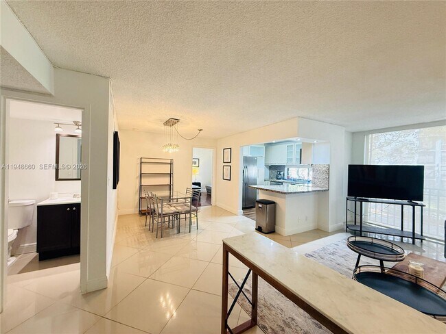 Photo - 17011 N Bay Rd Unit 202